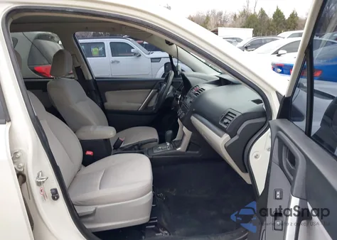 2015 Subaru Forester 2.5I Premium z USA, uszkodzony, nr VIN JF2SJAFC3FH488708